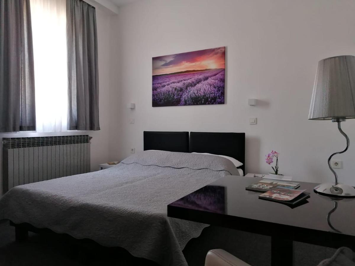 Chambre Double Standard