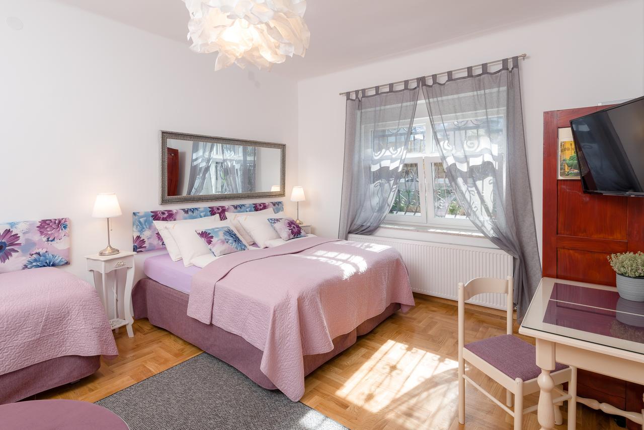 Chambre Double avec Lit d'Appoint