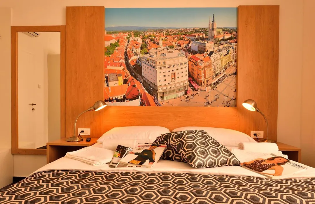 Hotel Orient Zagreb-1
