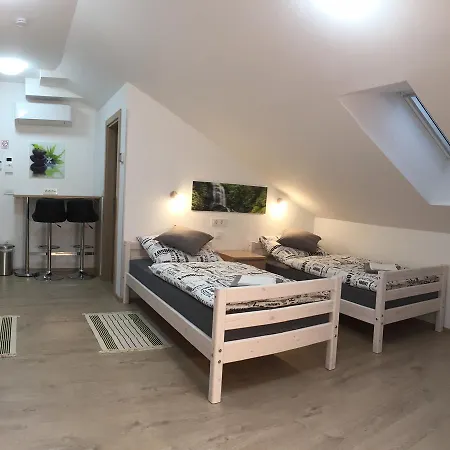 Sobe-Rooms Kvatric-2