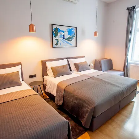 Zagreb City Vibe Apartments & Rooms-3